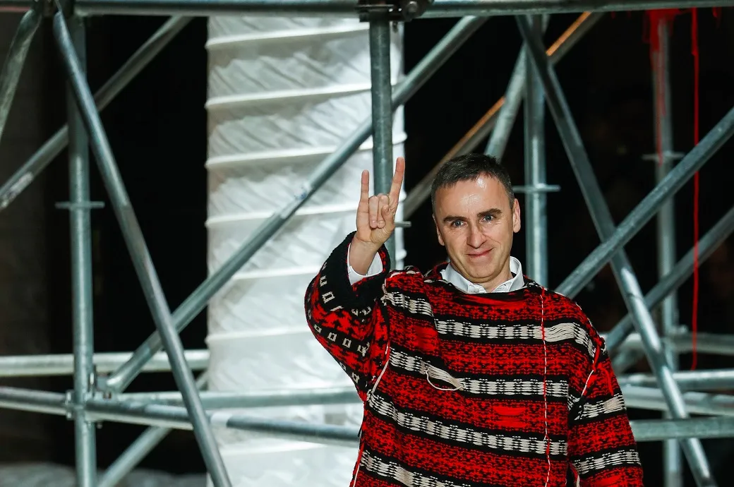 RAF SIMONS TO CLOSE DOWN AFTER 27 YEARS